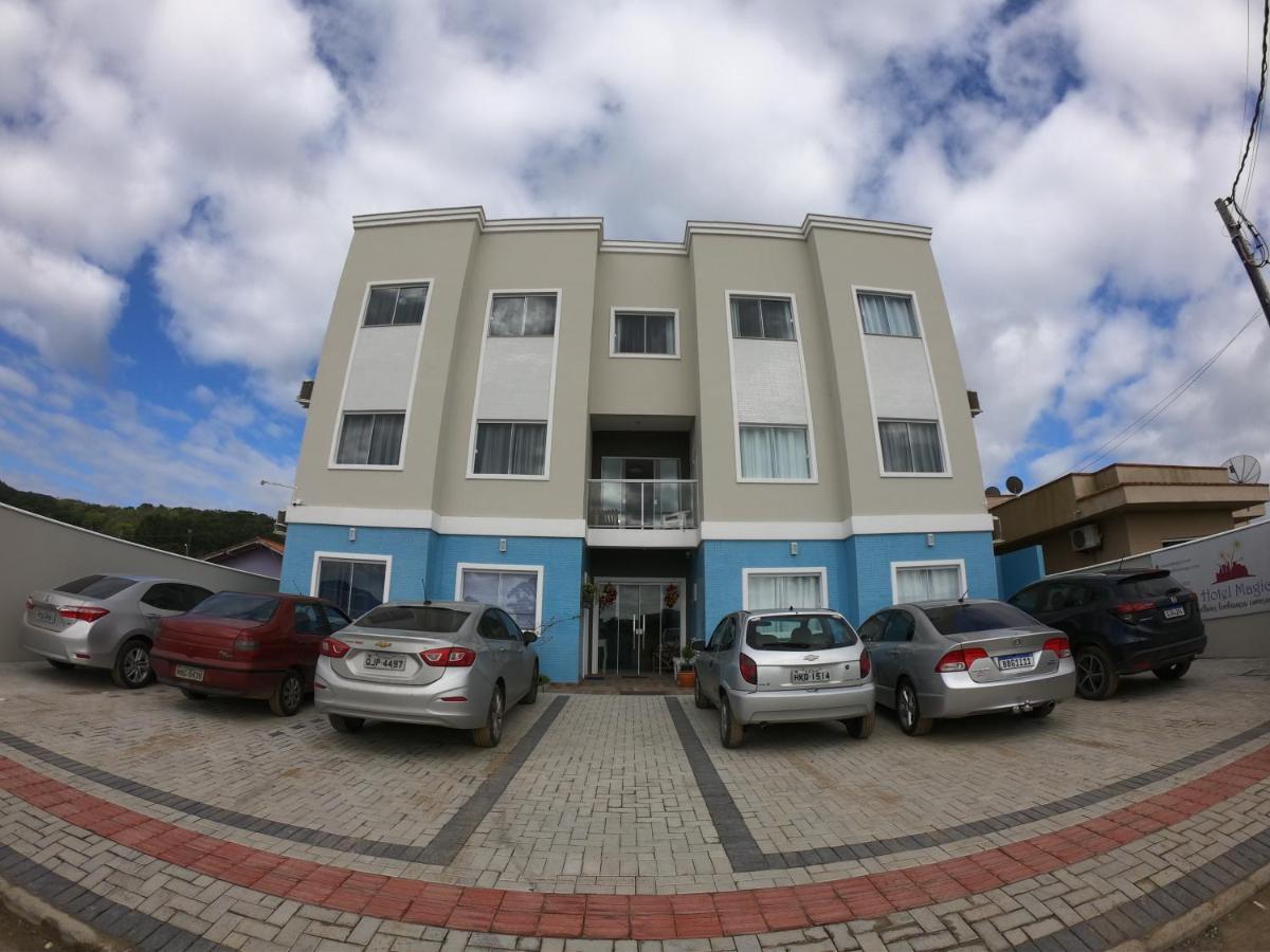 Hotel E Pousada Magic Пеня Екстериор снимка